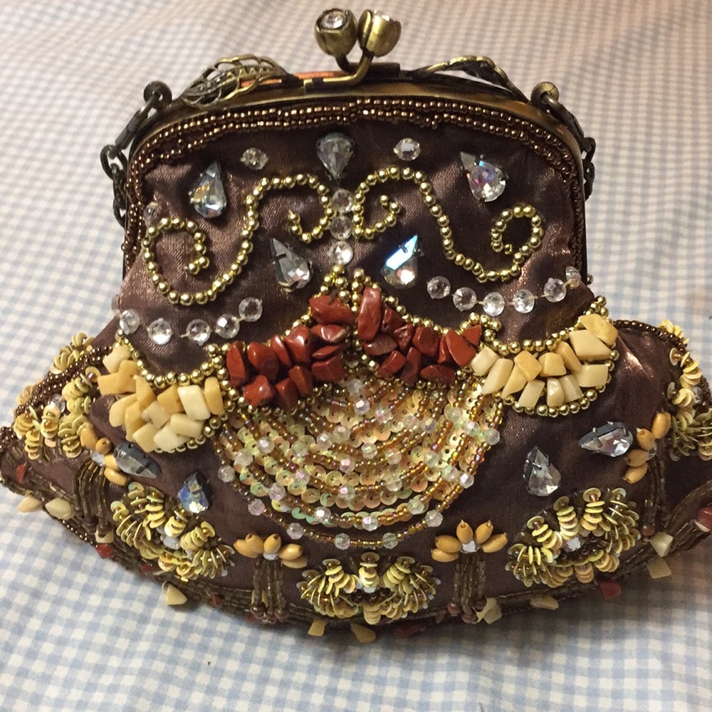 Vintage beaded hand bag